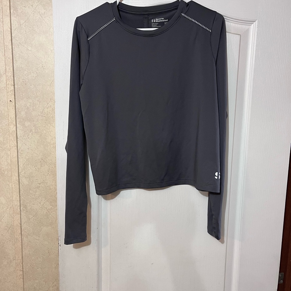 Women's Gray Long Sleeve Top